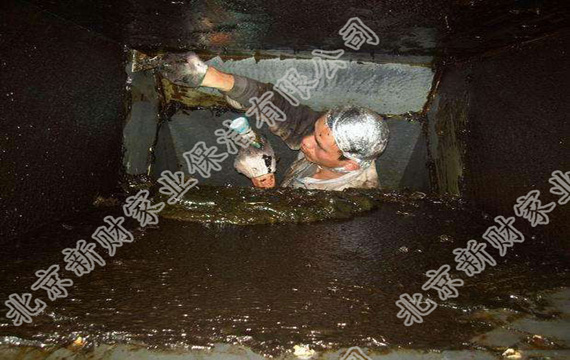 油烟管道施工前后对比图
